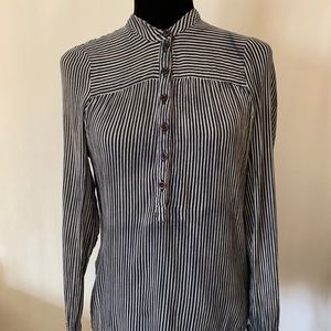 MNG (Mango)Buttoned shirt